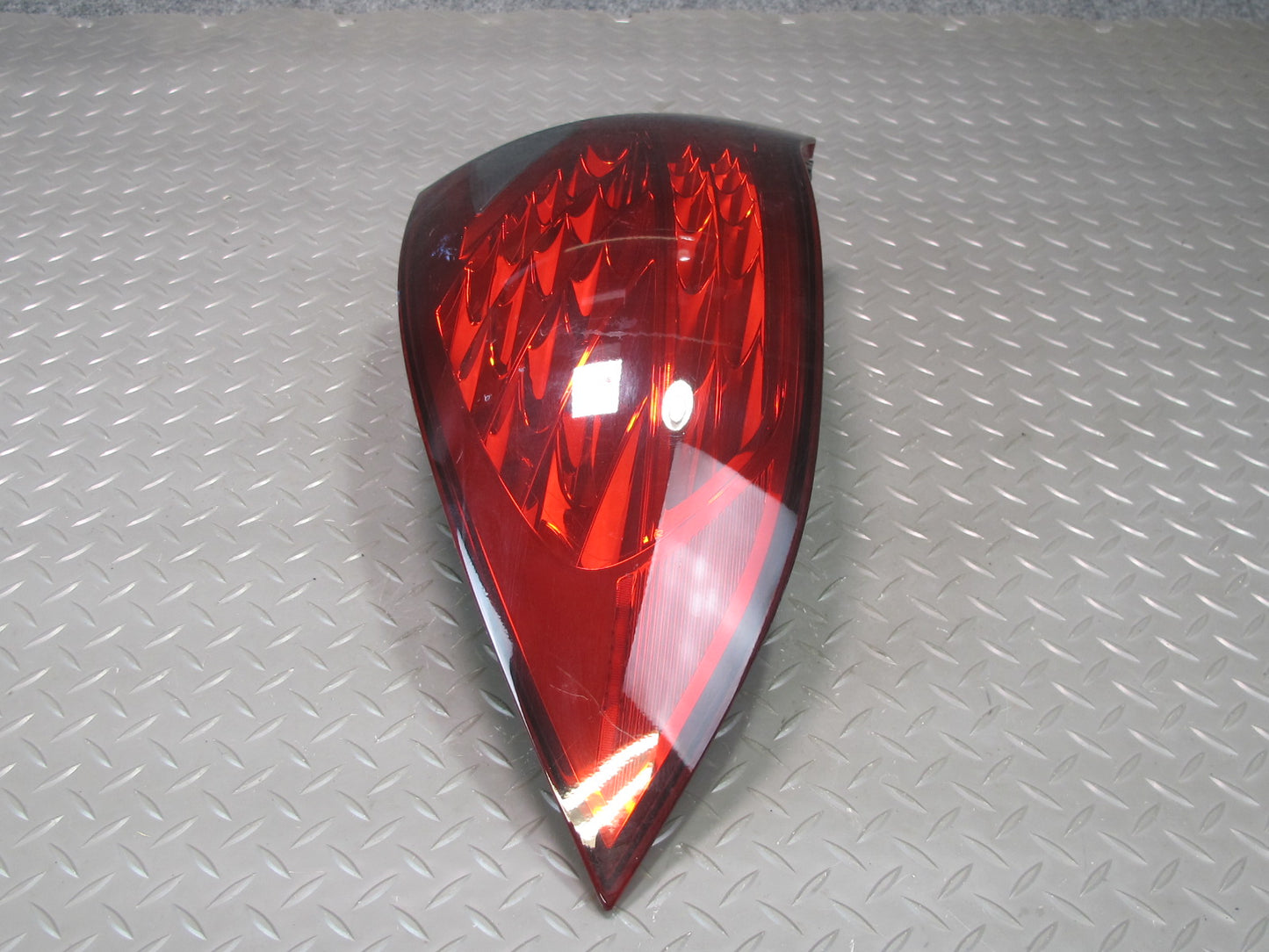 2011-2014 Porsche Cayenne 958 Rear Left Drvier Side Outer Tail Light Lamp