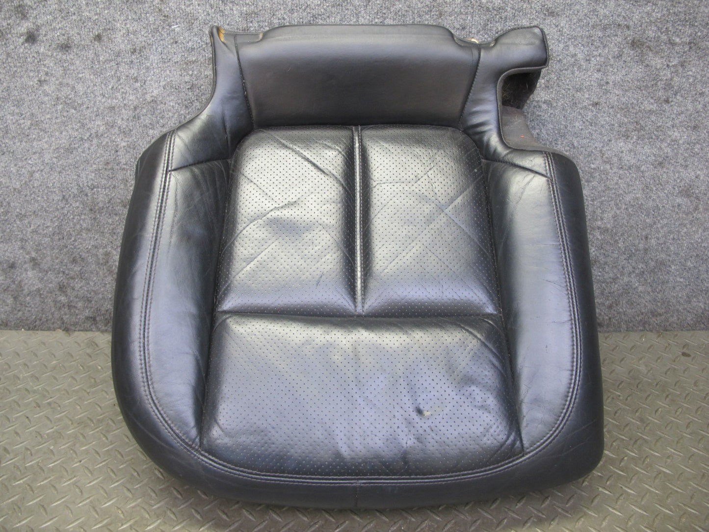 2011-2018 Porsche Cayenne 958 Rear Seat Right Side Lower Leather Cushion Black