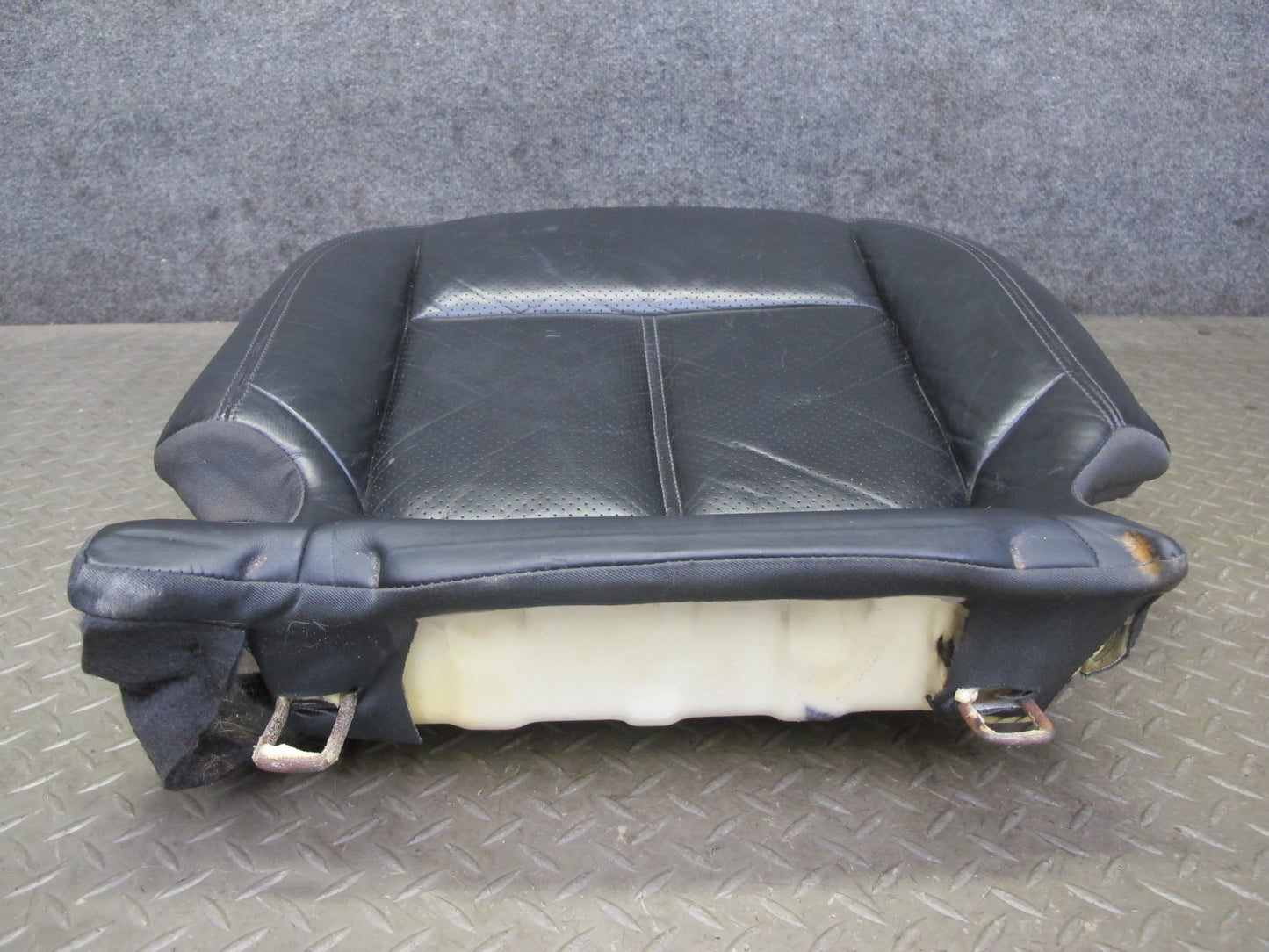 2011-2018 Porsche Cayenne 958 Rear Seat Right Side Lower Leather Cushion Black