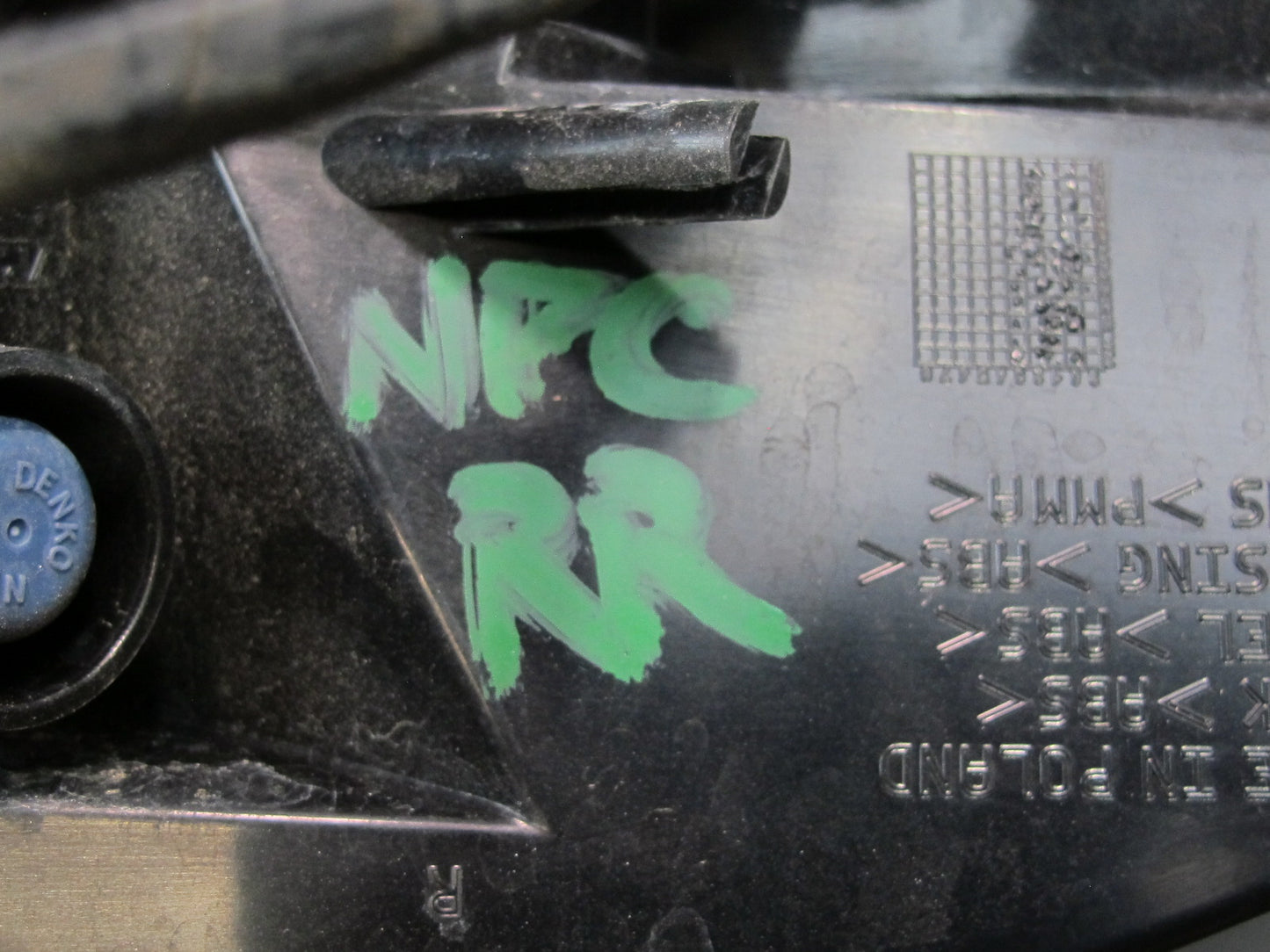 2011-2014 Porsche Cayenne 958 Rear Right Passenger Side Outer Tail Light Lamp