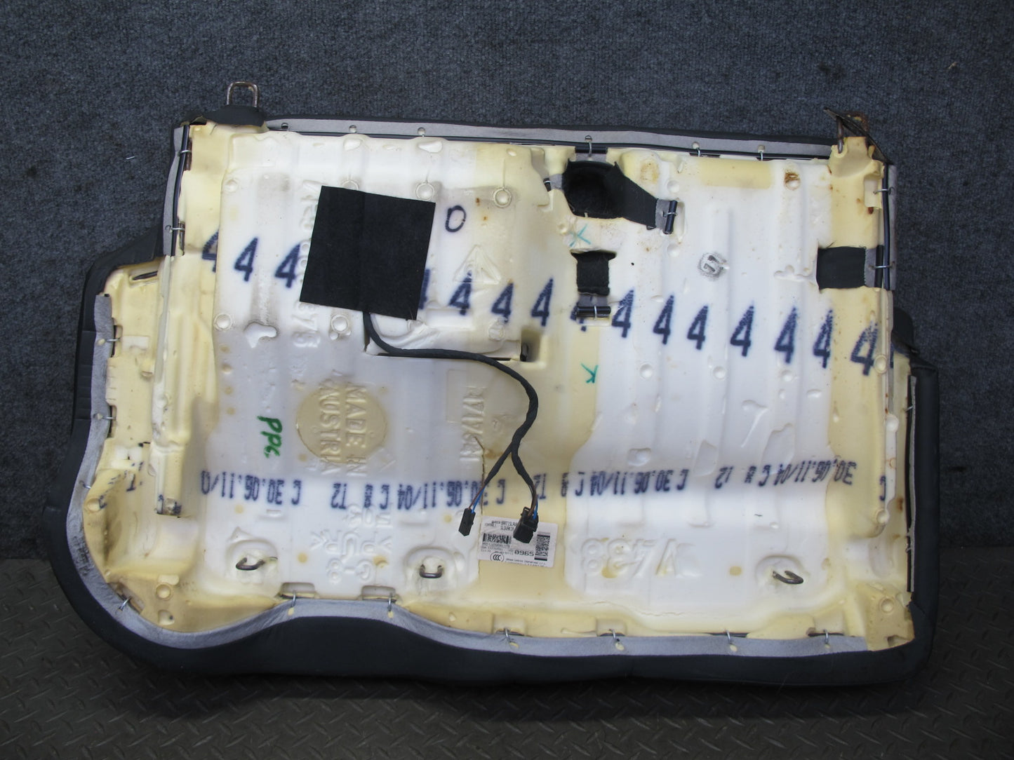 2011-2018 Porsche Cayenne 958 Rear Seat Left Side Lower Leather Cushion Black