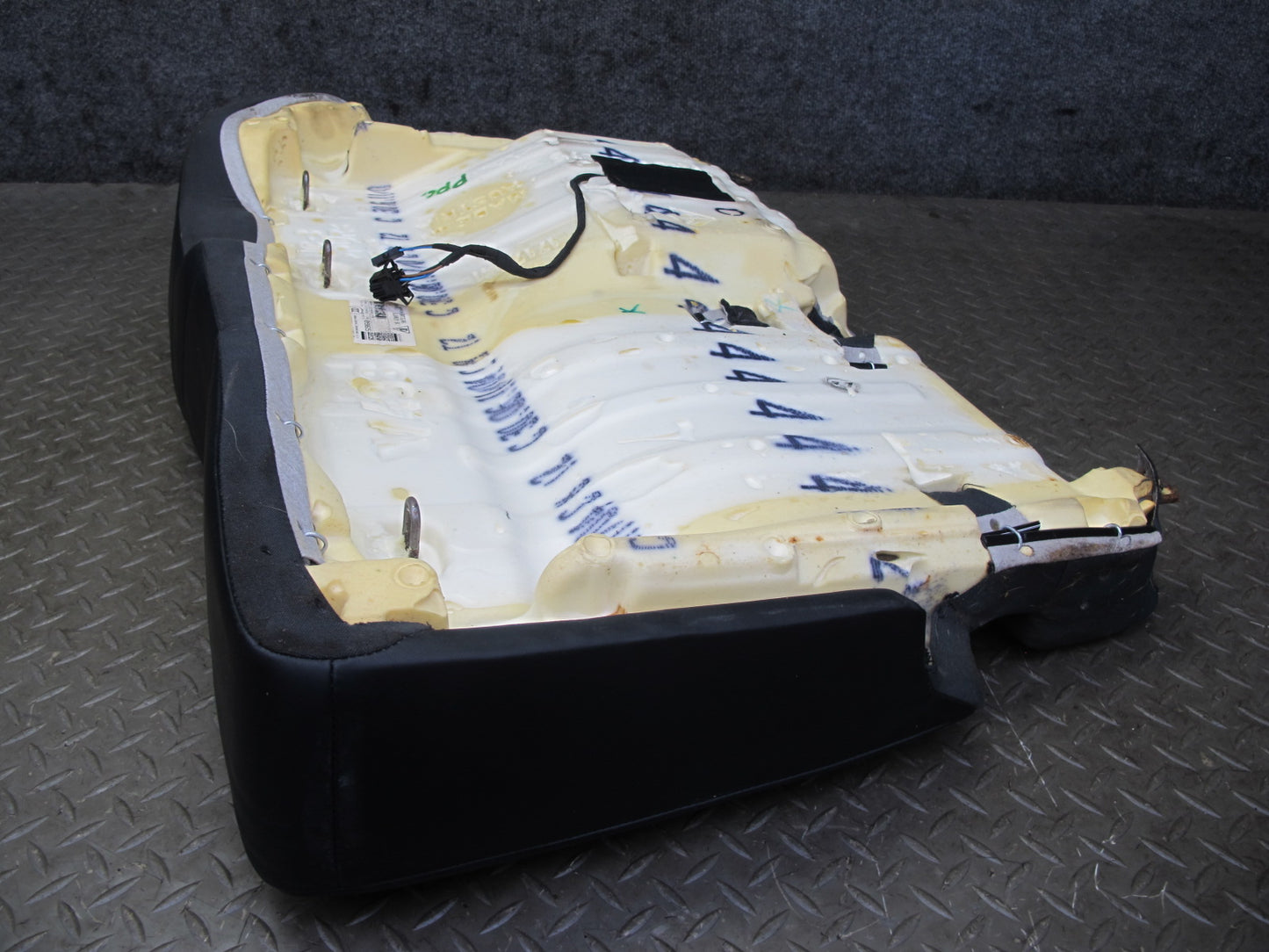 2011-2018 Porsche Cayenne 958 Rear Seat Left Side Lower Leather Cushion Black