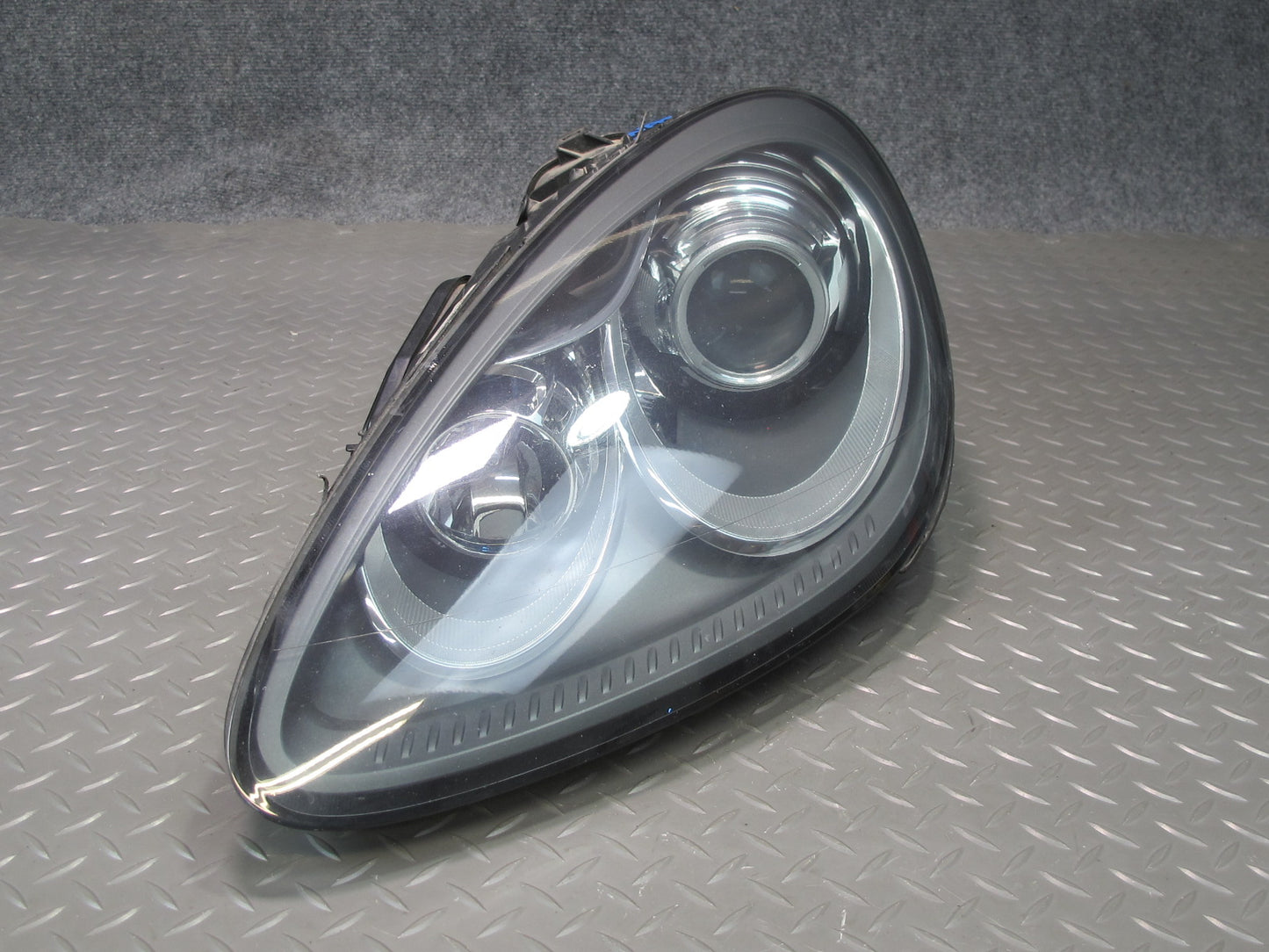 2011-2014 Porsche Cayenne 958 Front Left Xenon AFS HID Headlight Lamp