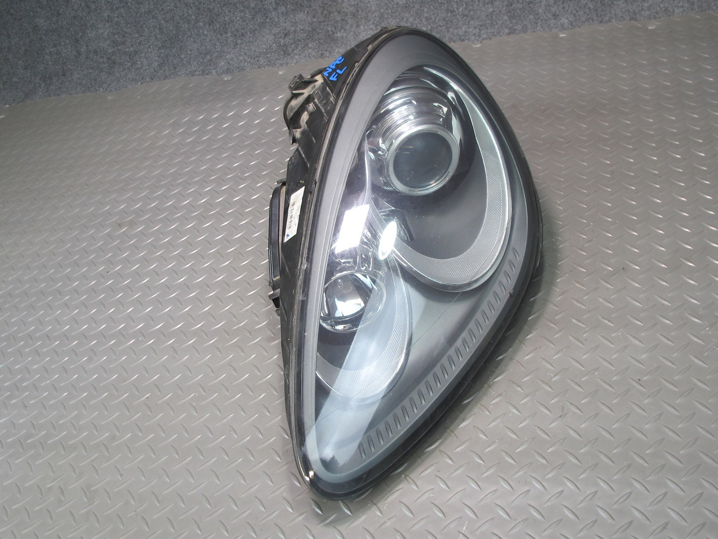 2011-2014 Porsche Cayenne 958 Front Left Xenon AFS HID Headlight Lamp