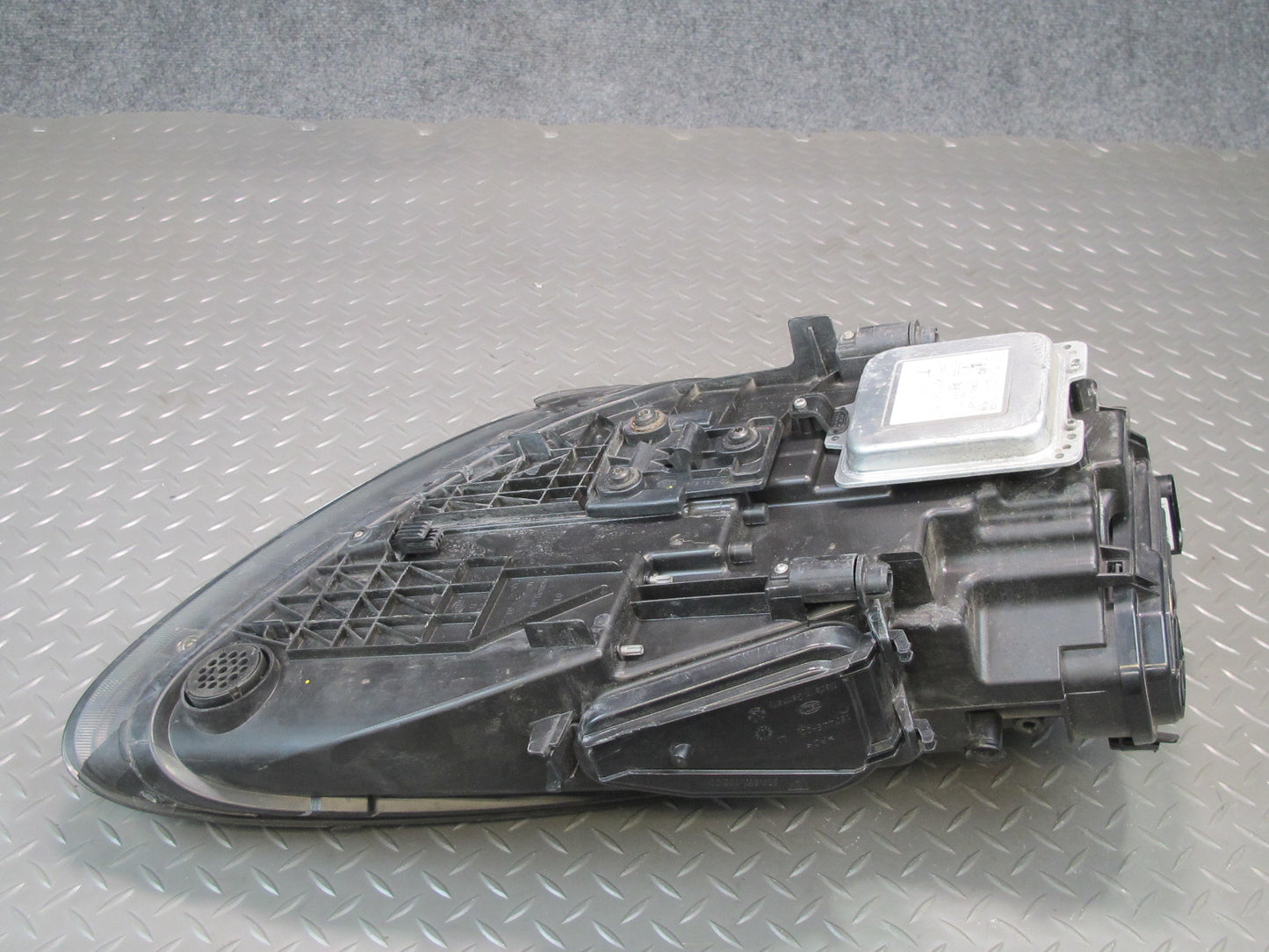 2011-2014 Porsche Cayenne 958 Front Left Xenon AFS HID Headlight Lamp