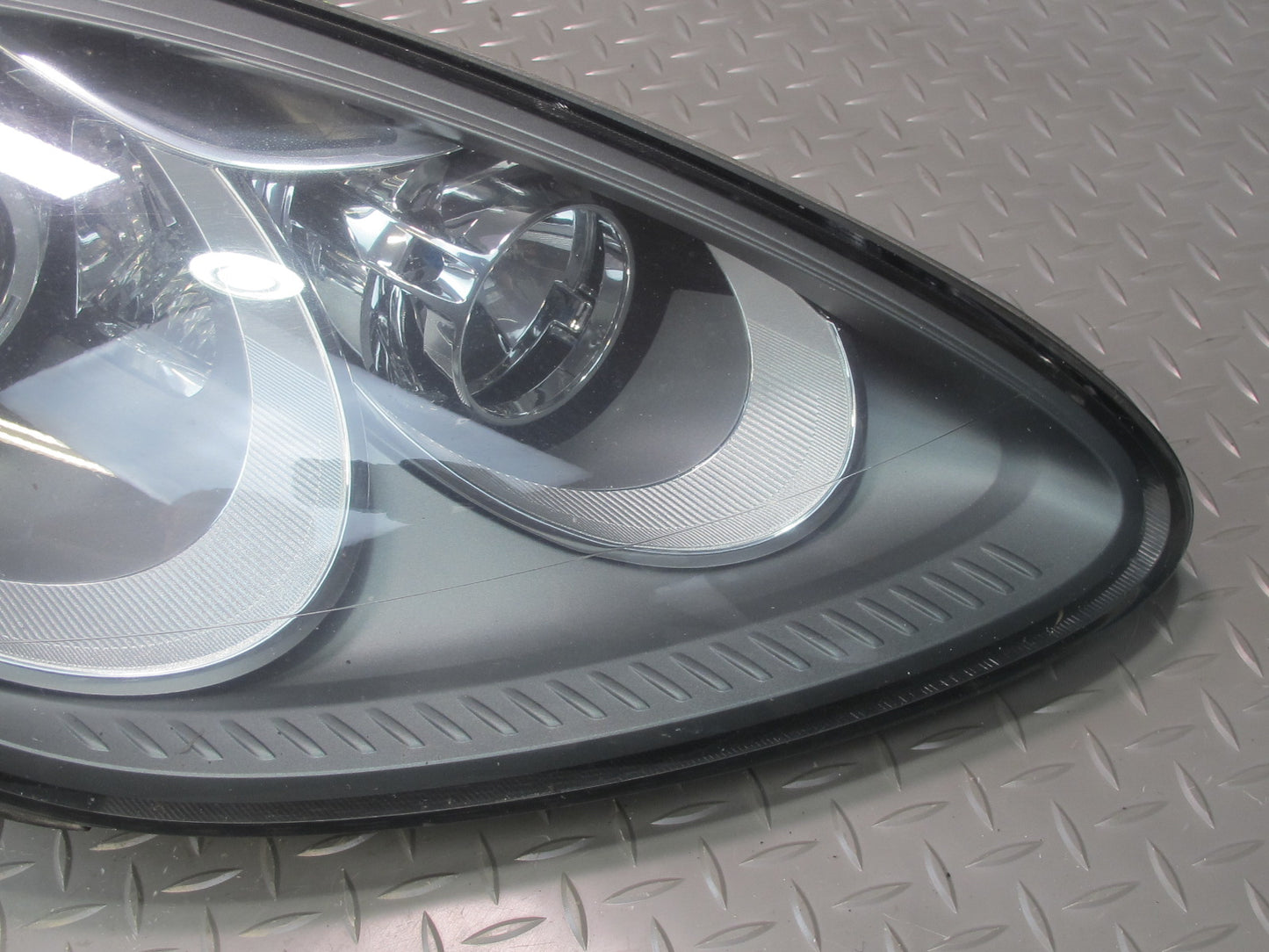 2011-2014 Porsche Cayenne 958 Front Right Side Xenon AFS HID Headlight Lamp