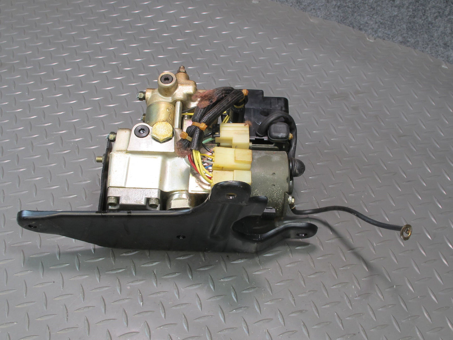 90-93 Nissan Z32 300ZX 2+2 Anti Lock Brake ABS Pump Module 47600-32P00 OEM