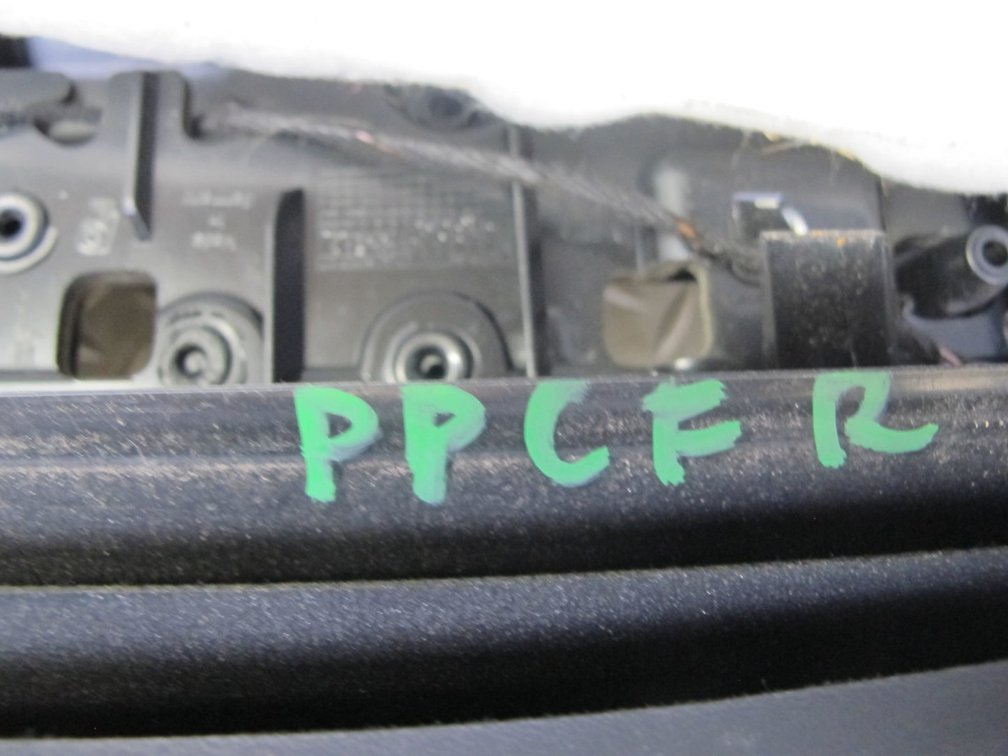 2011-2018 Porsche Cayenne 958 Front Left & Right Side Interior Door Panel Set