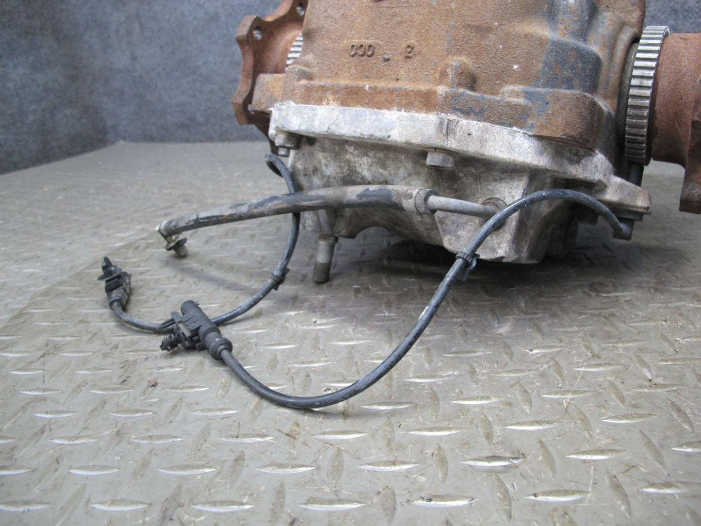 11-20 Nissan Z34 370Z M/T LSD Rear Differential Carrier 3.69 Ratio 98K Miles OEM