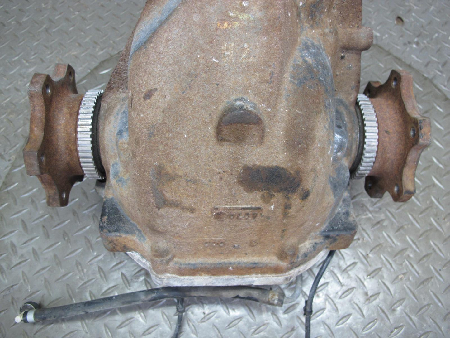 11-20 Nissan Z34 370Z M/T LSD Rear Differential Carrier 3.69 Ratio 98K Miles OEM