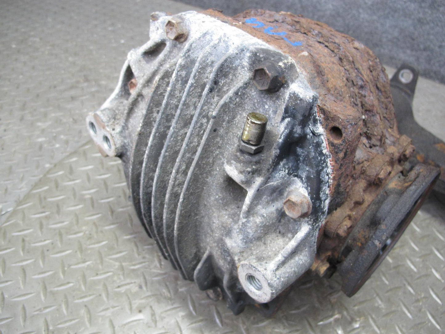 98-00 Lexus UZZ30L SC400 Rear Axle Differential Carrier 3.266 Ratio OEM