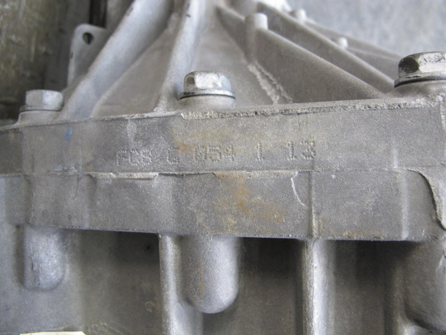 2008-2009 Hummer H2 4WD 4x4 Front Differential Carrier 3.73 Ratio