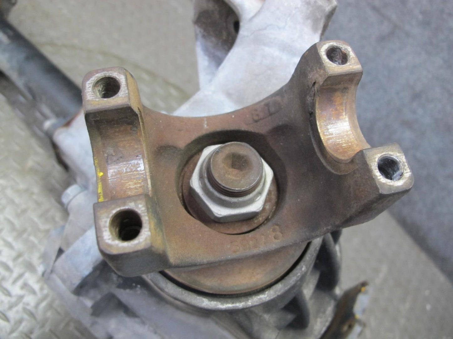 2008-2009 Hummer H2 4WD 4x4 Front Differential Carrier 3.73 Ratio