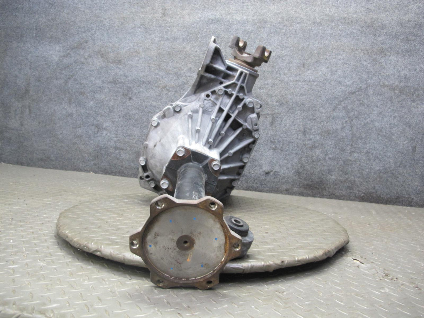 2008-2009 Hummer H2 4WD 4x4 Front Differential Carrier 3.73 Ratio