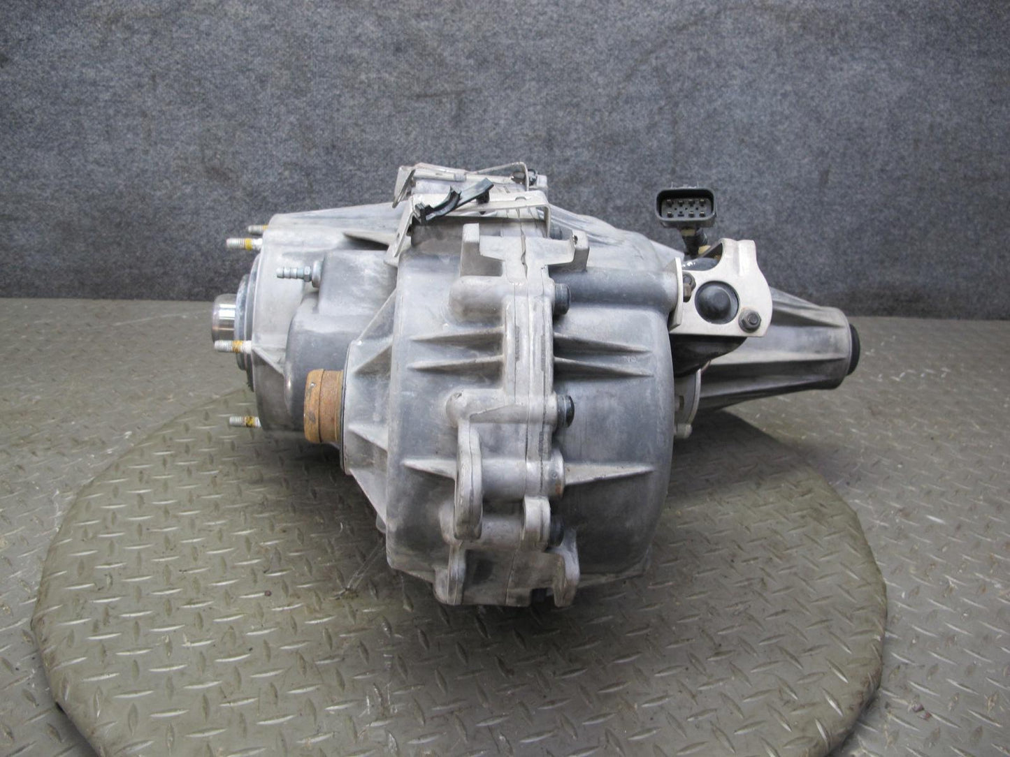 2008-2009 Hummer H2 Transfer Case Box w Motor