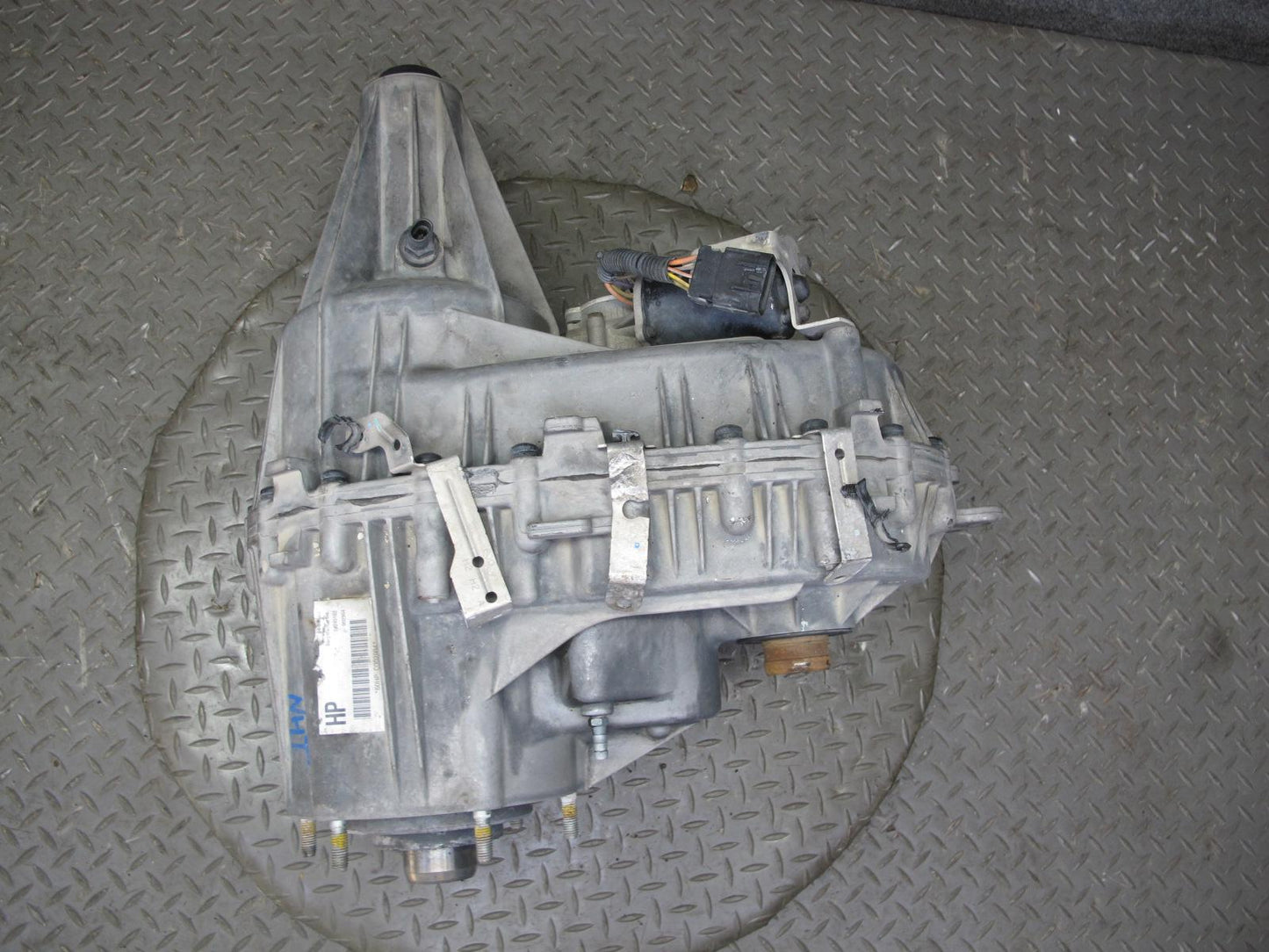 2008-2009 Hummer H2 Transfer Case Box w Motor