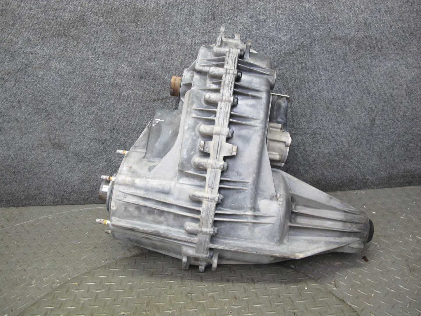 2008-2009 Hummer H2 Transfer Case Box w Motor