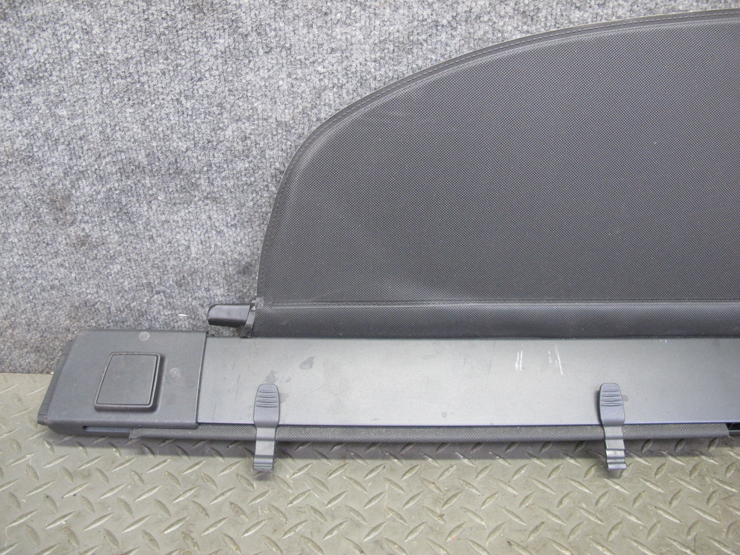 2011-2018 Porsche Cayenne 958 Rear Trunk Hatch Luggage Cargo Roller Cover