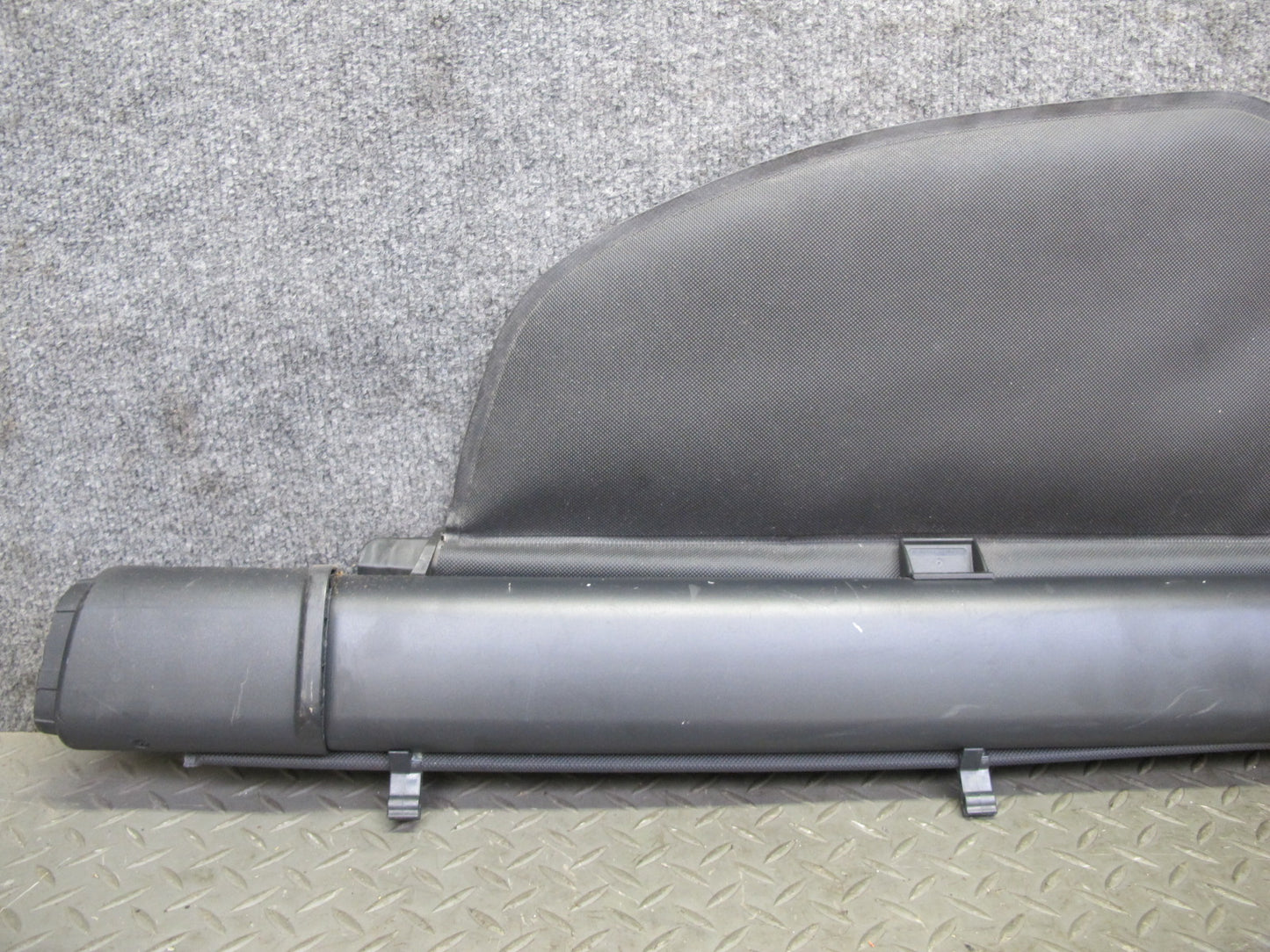 2011-2018 Porsche Cayenne 958 Rear Trunk Hatch Luggage Cargo Roller Cover