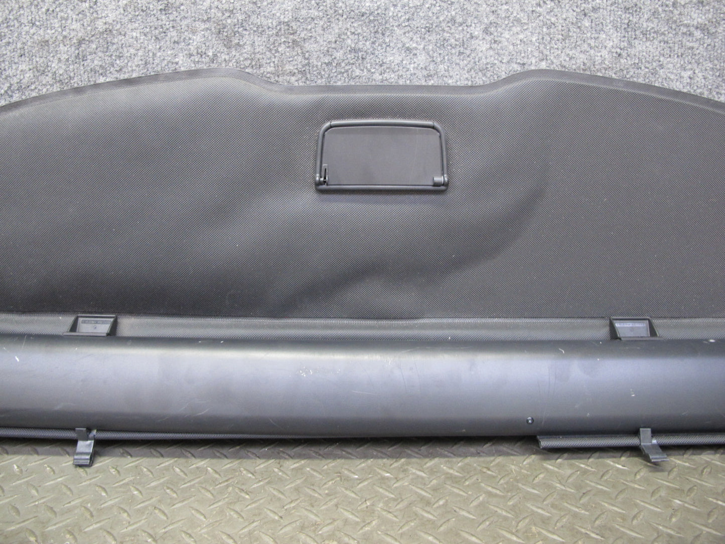 2011-2018 Porsche Cayenne 958 Rear Trunk Hatch Luggage Cargo Roller Cover