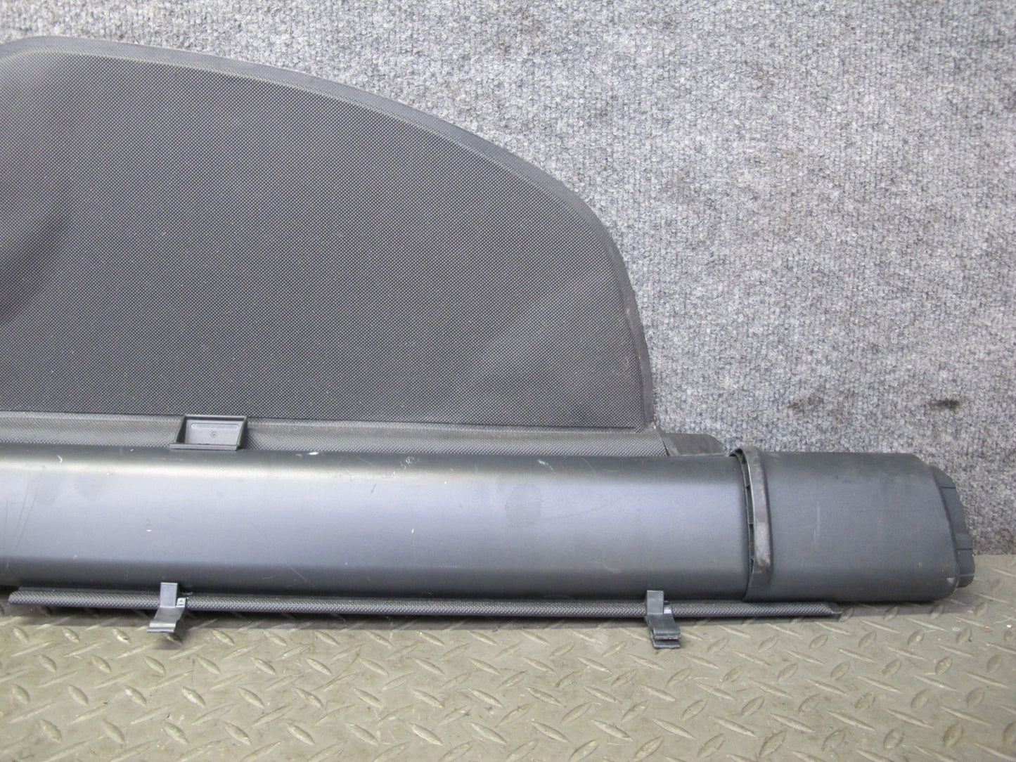 2011-2018 Porsche Cayenne 958 Rear Trunk Hatch Luggage Cargo Roller Cover