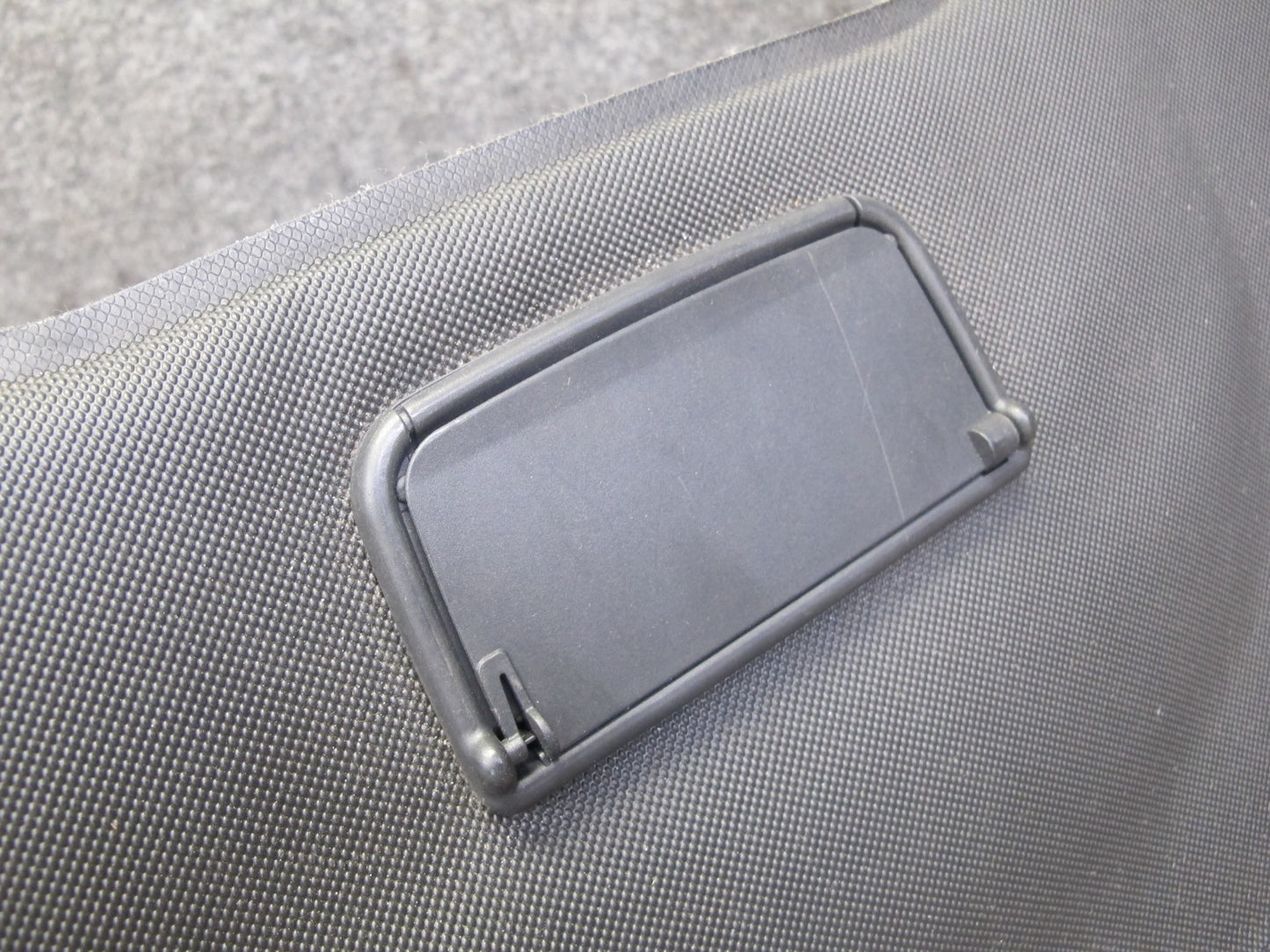 2011-2018 Porsche Cayenne 958 Rear Trunk Hatch Luggage Cargo Roller Cover