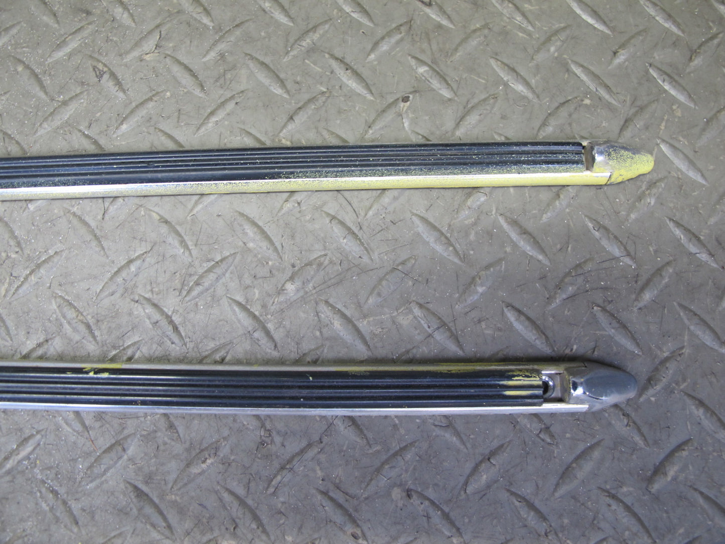 77-78 Datsun S30 280Z 2+2 Right Fender Door Quarter Chrome Trim Molding Set OEM