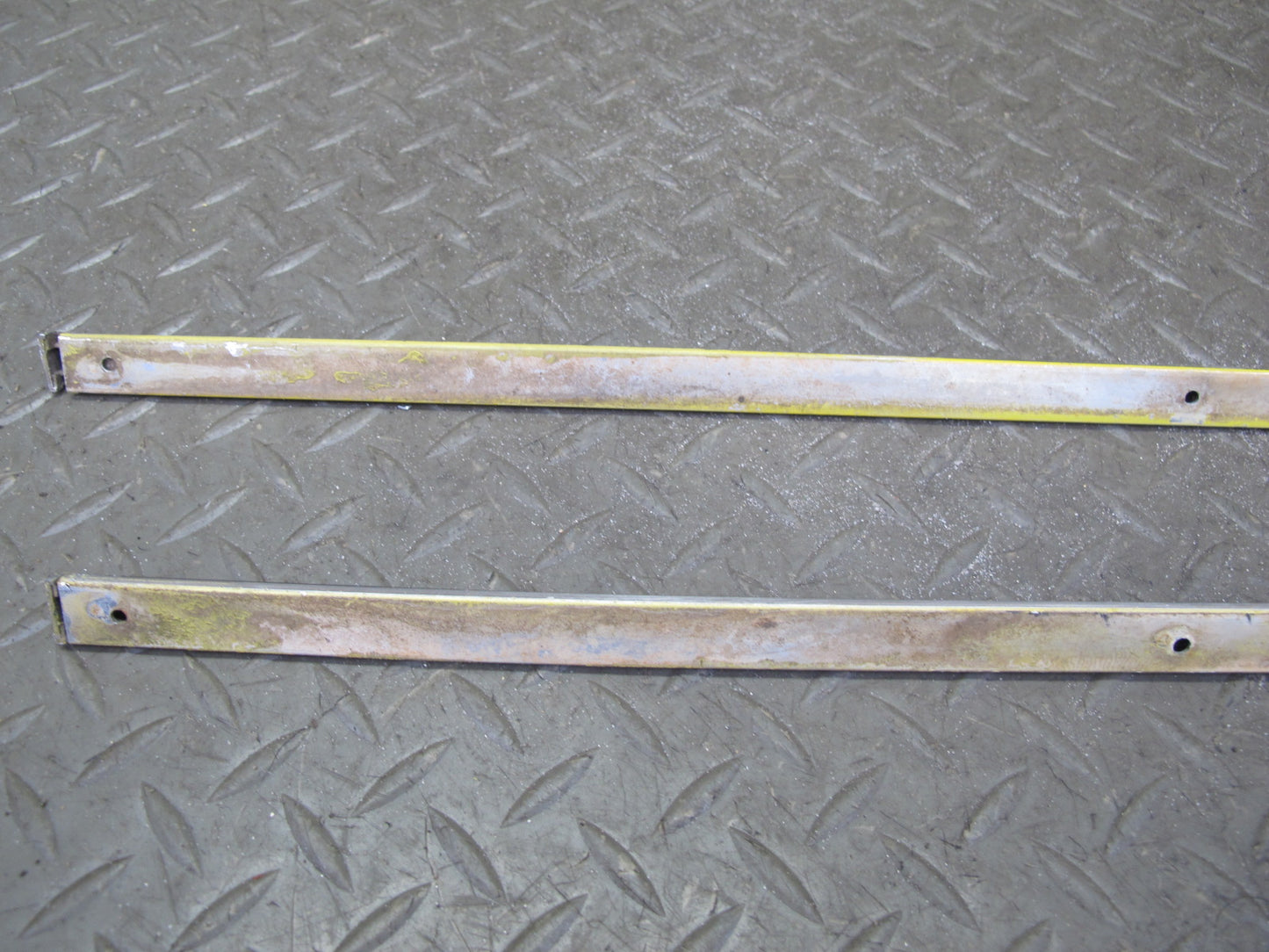 77-78 Datsun S30 280Z 2+2 Right Fender Door Quarter Chrome Trim Molding Set OEM