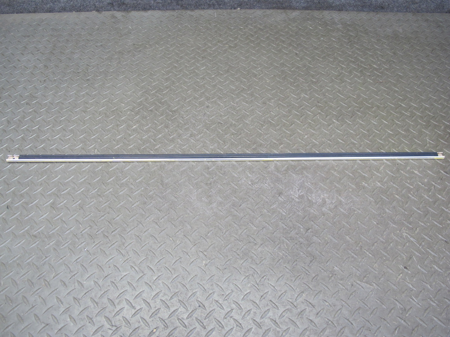 77-78 Datsun S30 280Z 2+2 Right Fender Door Quarter Chrome Trim Molding Set OEM