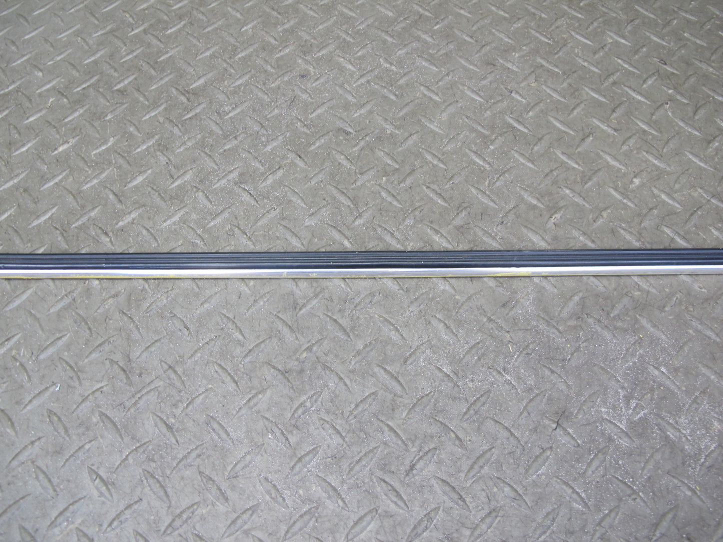 77-78 Datsun S30 280Z 2+2 Right Fender Door Quarter Chrome Trim Molding Set OEM