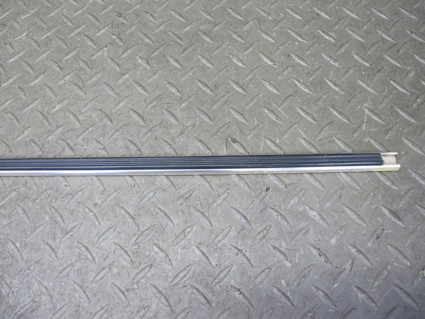 77-78 Datsun S30 280Z 2+2 Right Fender Door Quarter Chrome Trim Molding Set OEM