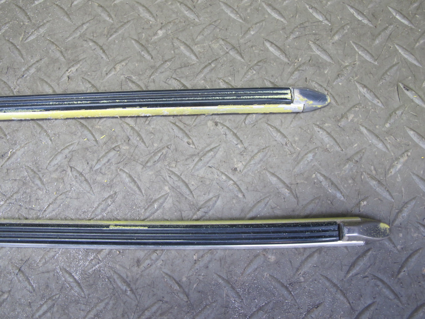 77-78 Datsun S30 280Z 2+2 Left Fender Door Quarter Chrome Trim Molding Set OEM