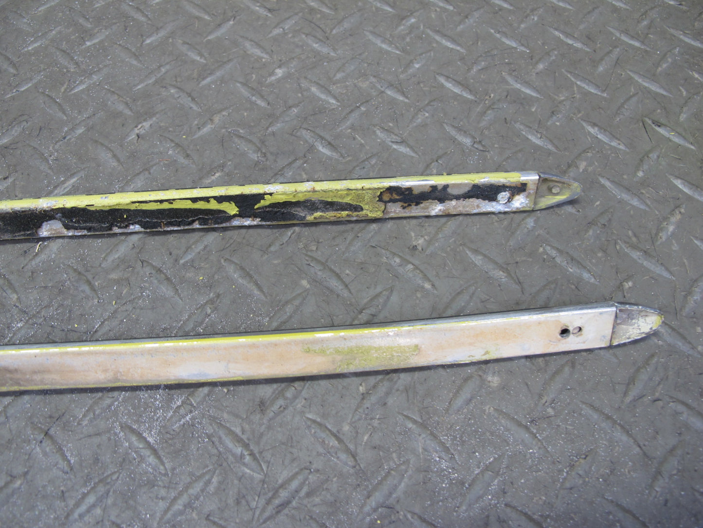 77-78 Datsun S30 280Z 2+2 Left Fender Door Quarter Chrome Trim Molding Set OEM