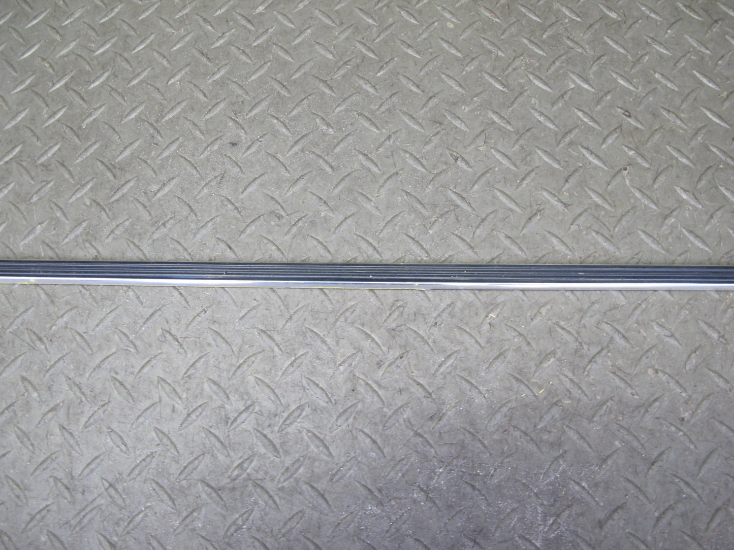 77-78 Datsun S30 280Z 2+2 Left Fender Door Quarter Chrome Trim Molding Set OEM