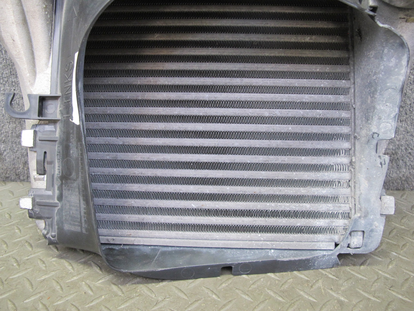 2011-2018 Porsche Cayenne 958 4.8L Turbo Left Side Intercooler Unit W/ Shroud