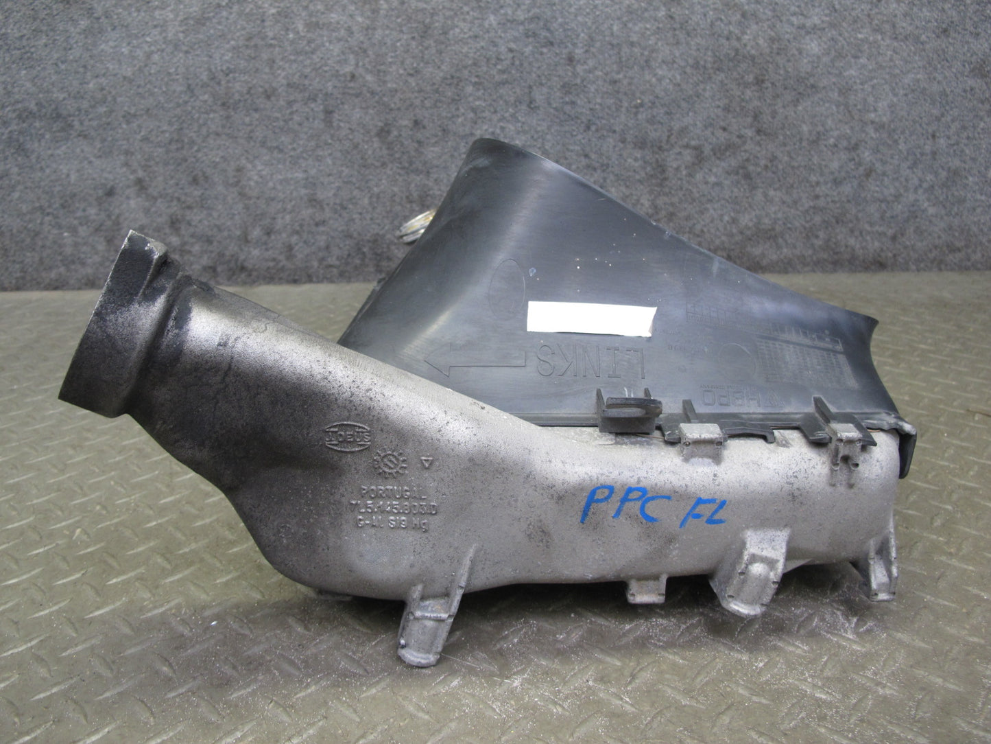 2011-2018 Porsche Cayenne 958 4.8L Turbo Left Side Intercooler Unit W/ Shroud