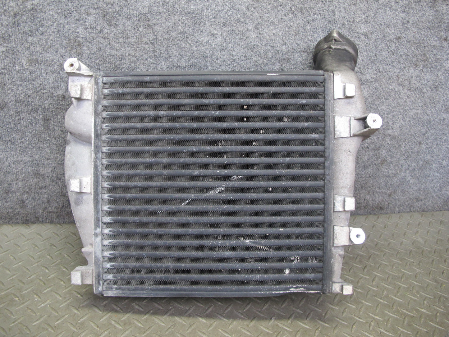 2011-2018 Porsche Cayenne 958 4.8L Turbo Left Side Intercooler Unit W/ Shroud