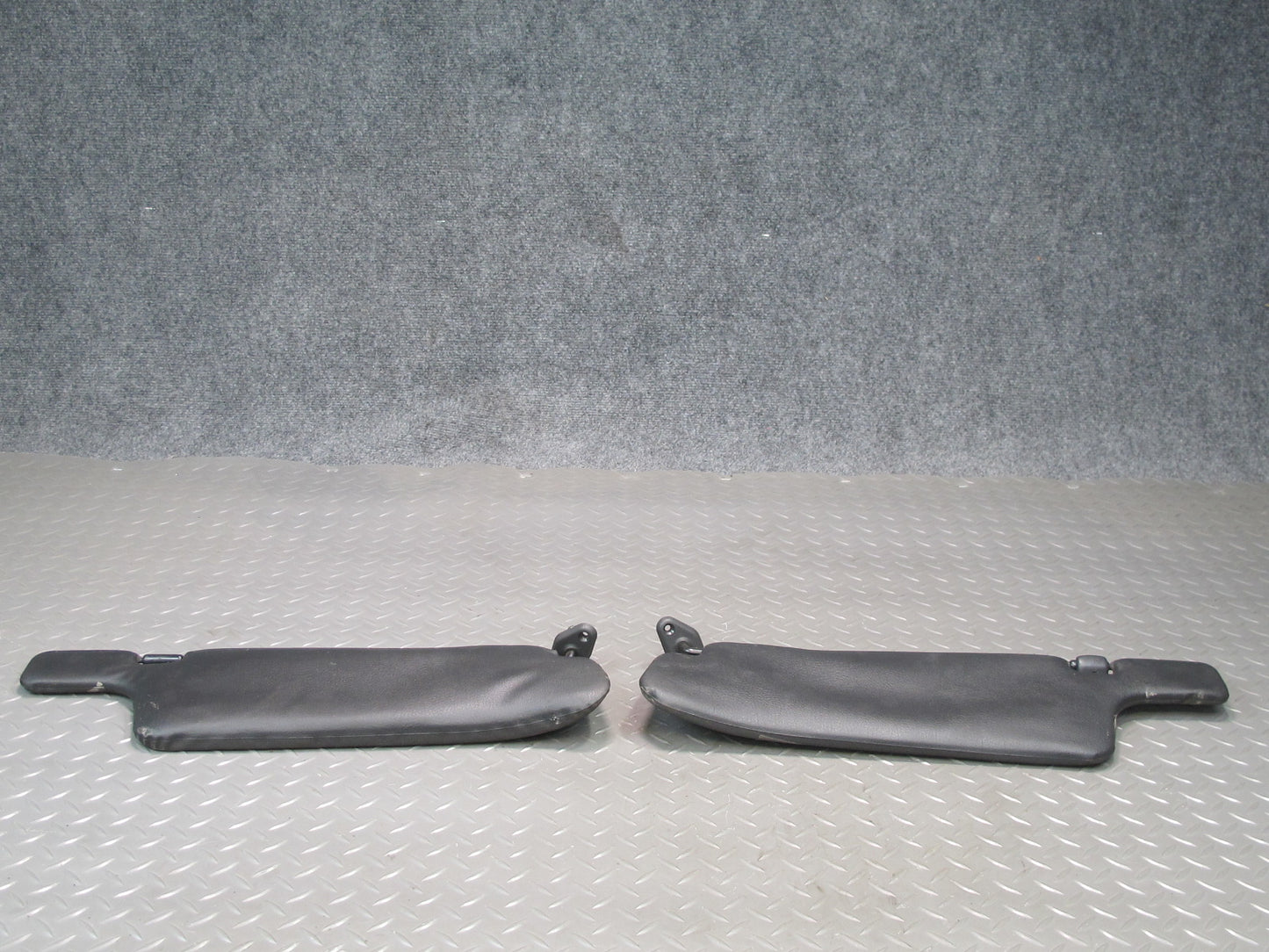 90-93 Nissan Z32 300ZX Coupe Set of 2 Front Left & Right Sun Visor Black OEM