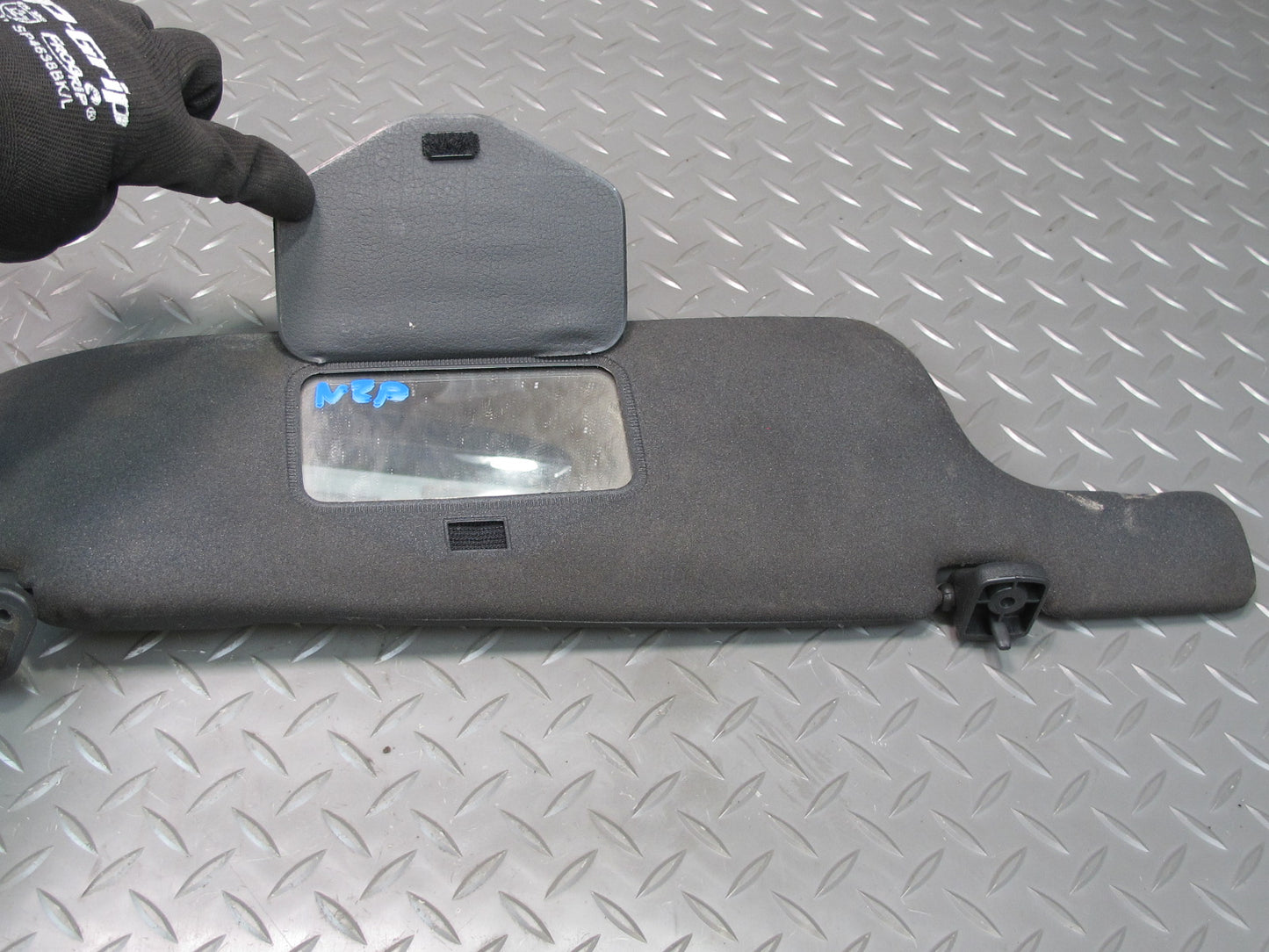 90-93 Nissan Z32 300ZX Coupe Set of 2 Front Left & Right Sun Visor Black OEM