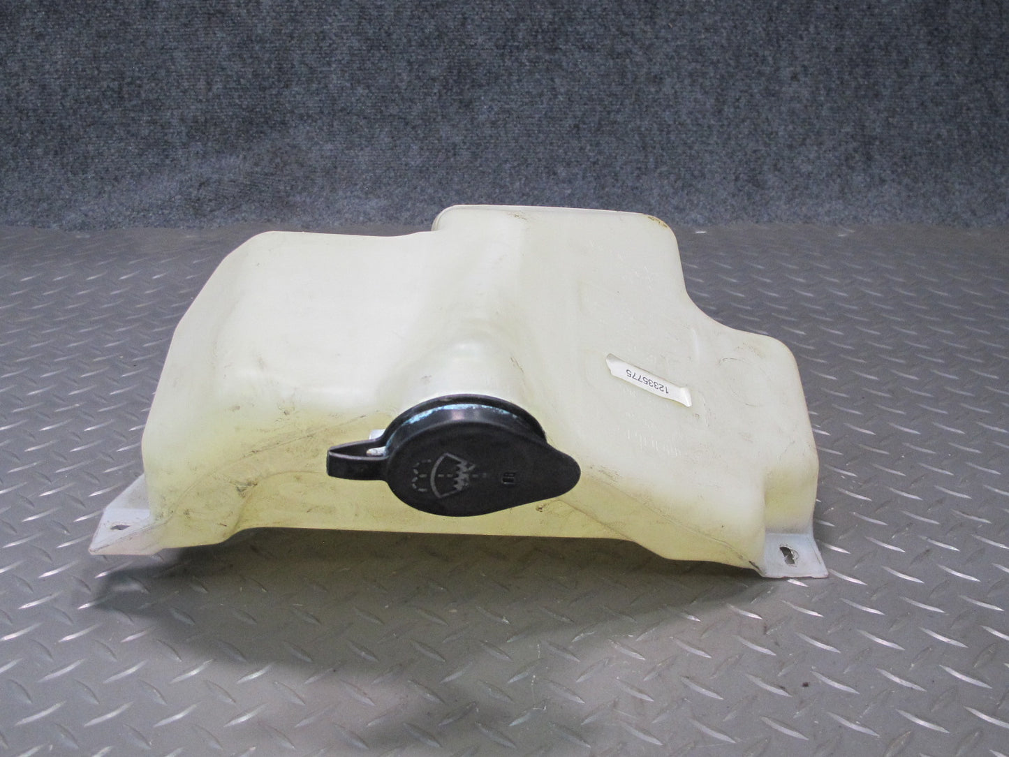 2008 Hummer H2 Front Windshield Wiper Washer Fluid Reservoir Bottle Tank