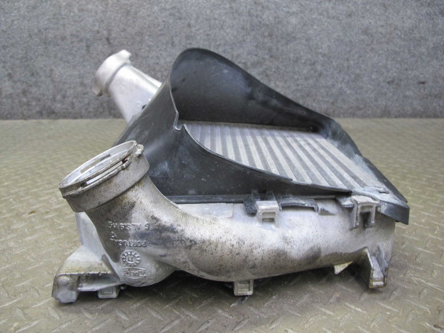 2011-2018 Porsche Cayenne 958 4.8L Turbo Right Side Intercooler Unit W/ Shroud