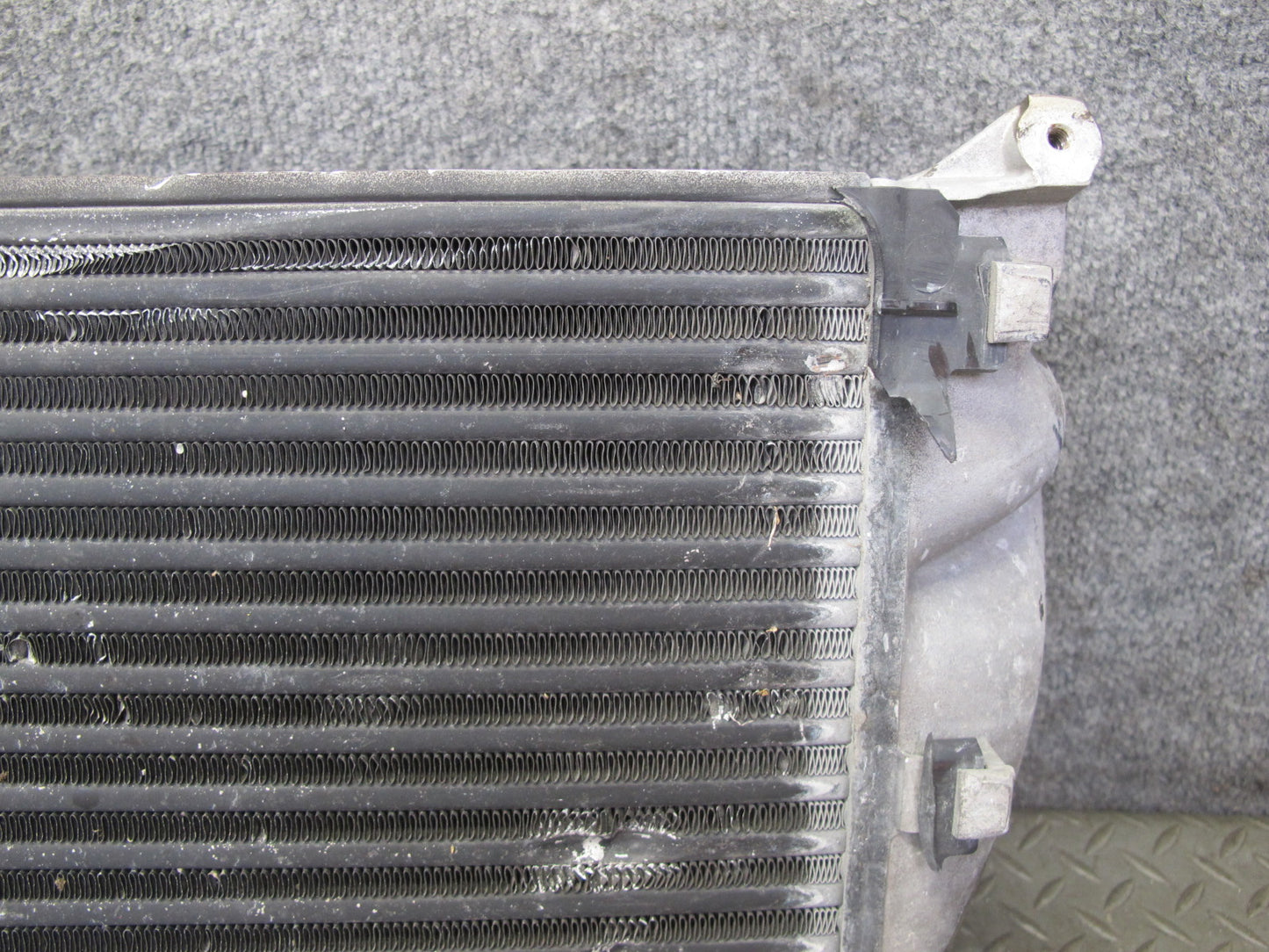 2011-2018 Porsche Cayenne 958 4.8L Turbo Right Side Intercooler Unit W/ Shroud