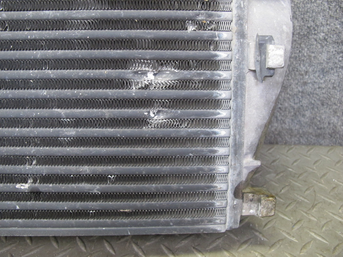 2011-2018 Porsche Cayenne 958 4.8L Turbo Right Side Intercooler Unit W/ Shroud