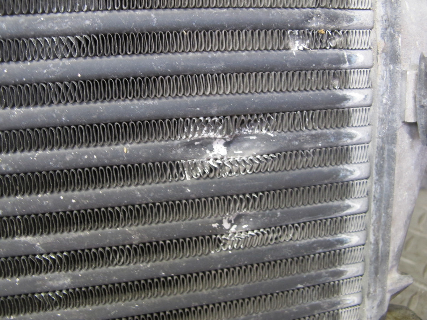 2011-2018 Porsche Cayenne 958 4.8L Turbo Right Side Intercooler Unit W/ Shroud