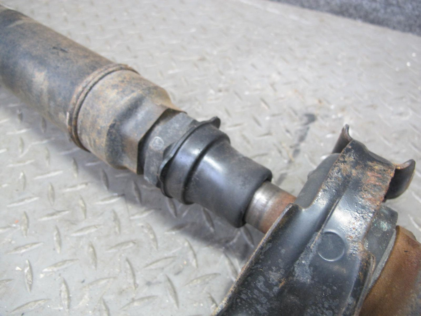 92-97 Lexus UZZ30L SC400 A/T Rear Drive Shaft Driveshaft OEM