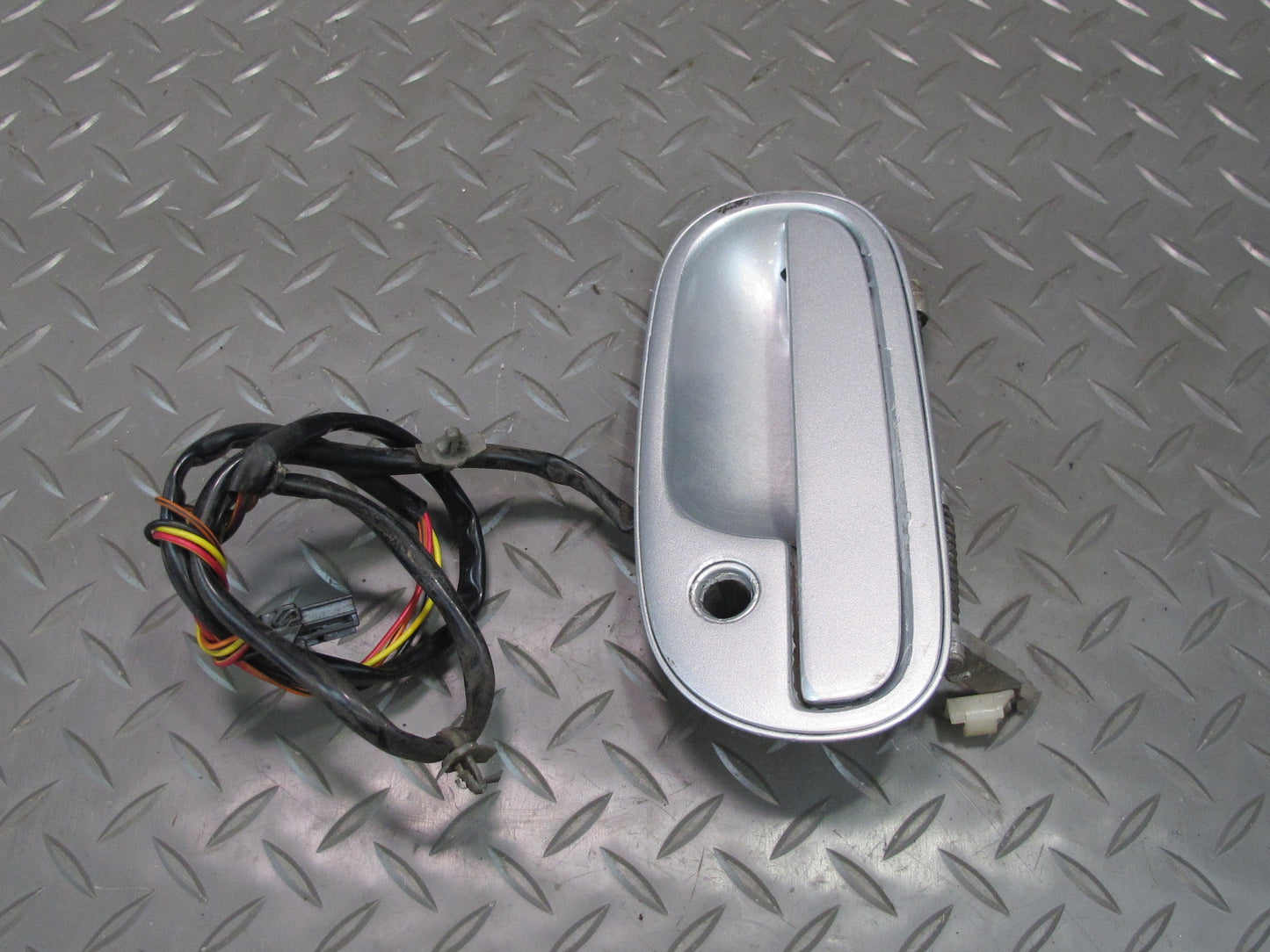 90-91 Nissan Z32 300ZX Set of 2 Left & Right Door Exterior Handle Silver OEM