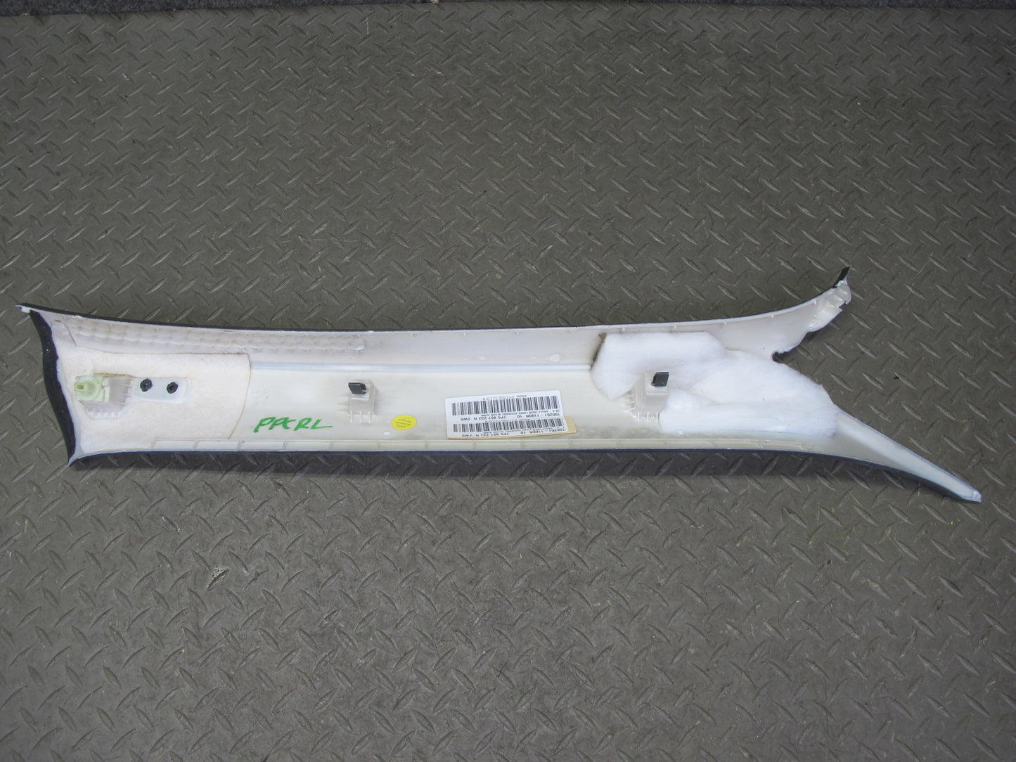 11-18 Porsche Cayenne 958 Front Right & Left Side A Pillar Trim Cover Panel Set