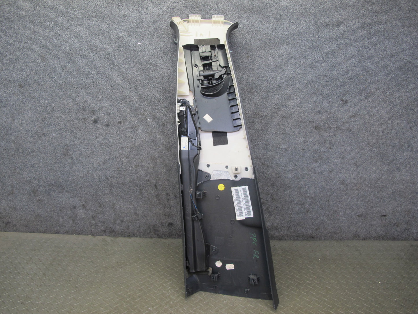 11-18 Porsche Cayenne 958 Right Left Side Upper B Pillar Trim Cover Panel Set