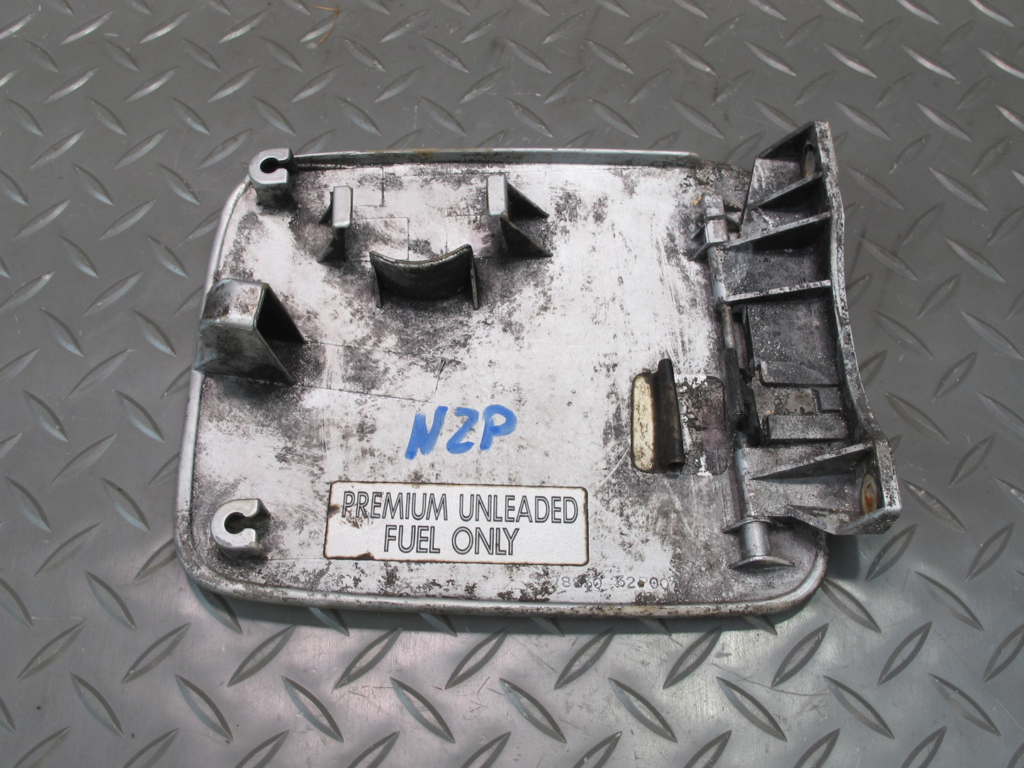 90-96 Nissan Z32 300ZX 2+2 Fuel Filler Door Lid Cover Silver Metallic OEM