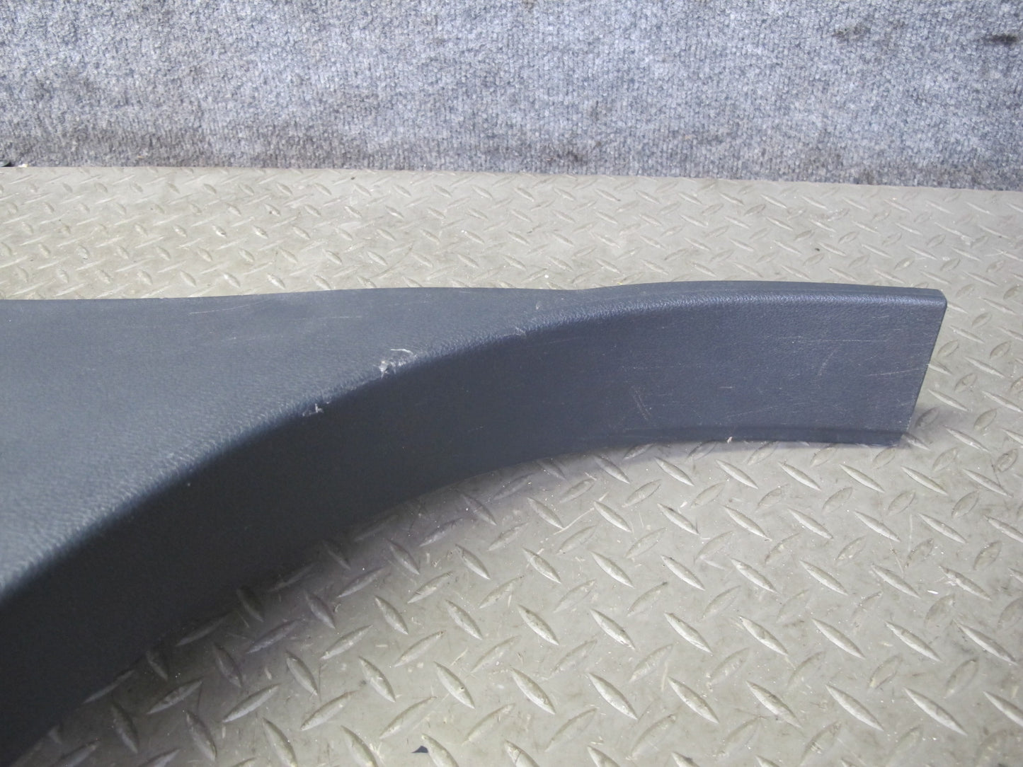 11-18 Porsche Cayenne 958 Right Left Side B Pillar Lower Trim Cover Panel Set